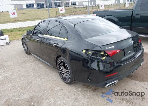 2023 Mercedes-Benz C 300 Sedan z USA, uszkodzony, nr VIN W1KAF4GB7PR070477